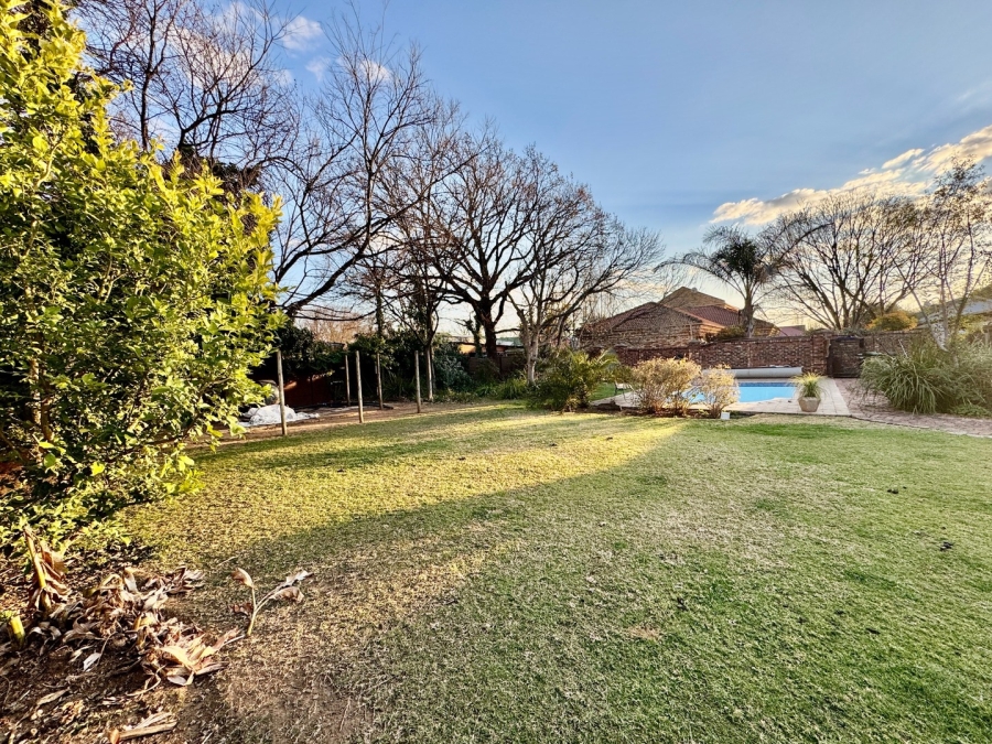 6 Bedroom Property for Sale in Baillie Park North West